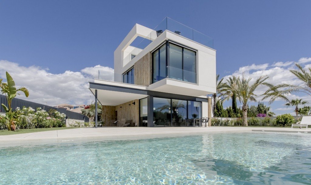 Bungalow met 4 slaapkamers in La Zenia