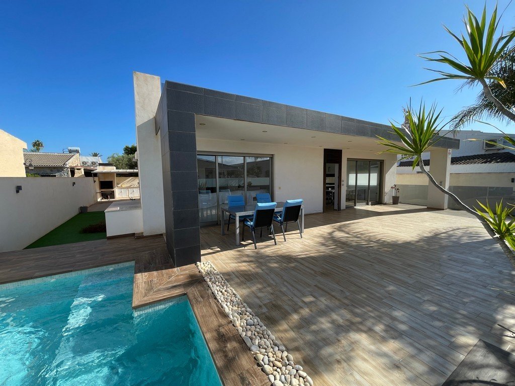 Villa met 6 slaapkamers in Mar de Cristal