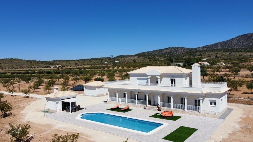 Villa met 6 slaapkamers in Pinoso