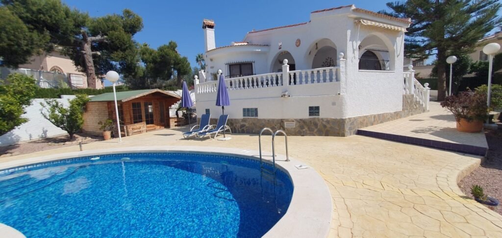 Villa met 4 slaapkamers in Ciudad Quesada